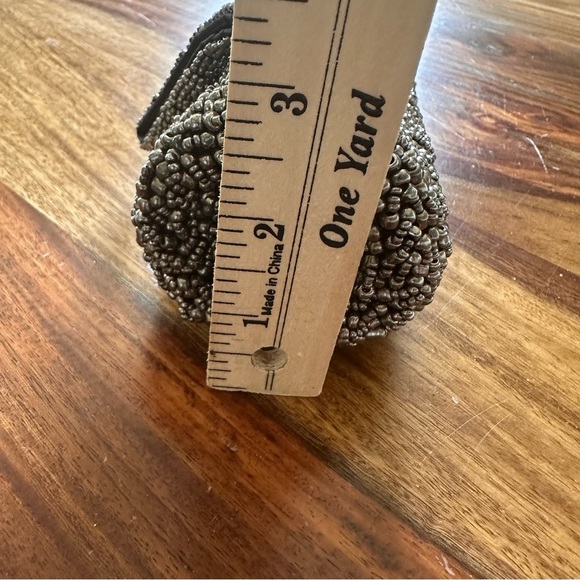 Unique Beaded Evening Bag - Picture 5 of 8